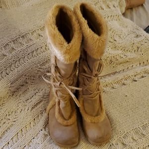 Tan faux suede moccasin fur lace up boots w/ heel